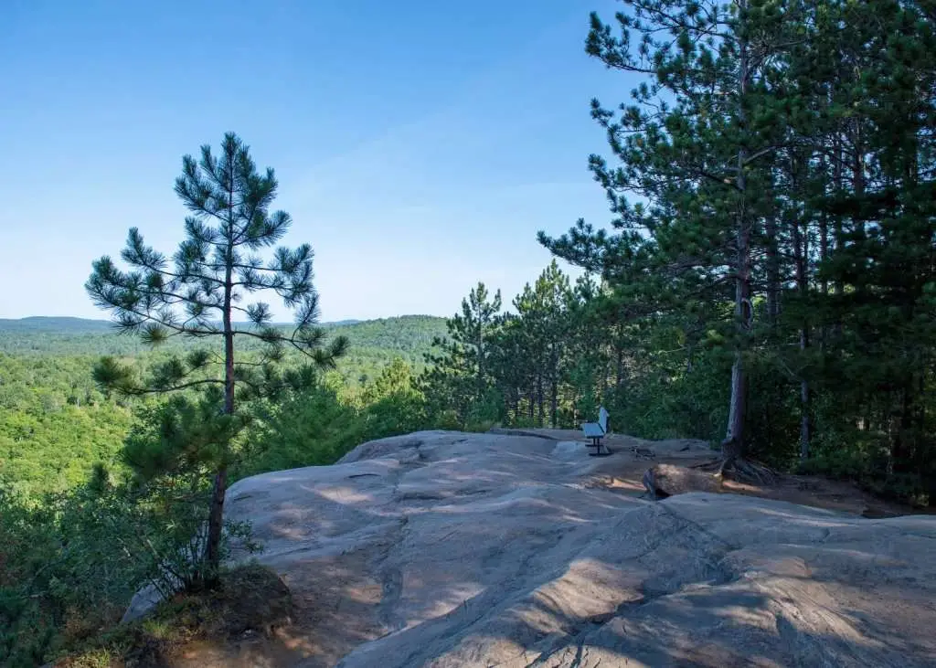 A view from Lookout Trail in Algonquin Park on a blue sky day