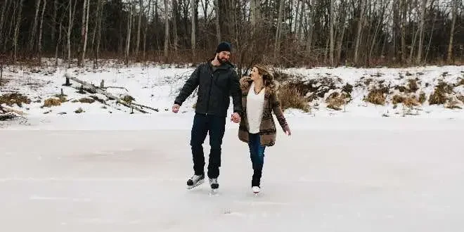 couple is skating